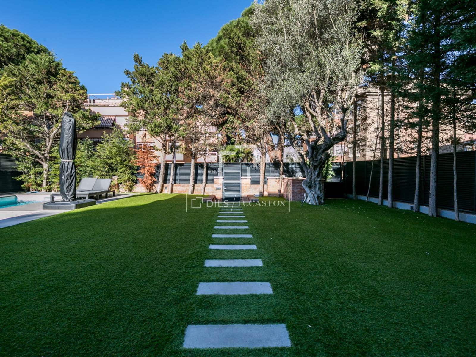 3 soveværelse Villa til salg i Gava med swimmingpool garage - € 1.280.000 (Ref: 9570052)