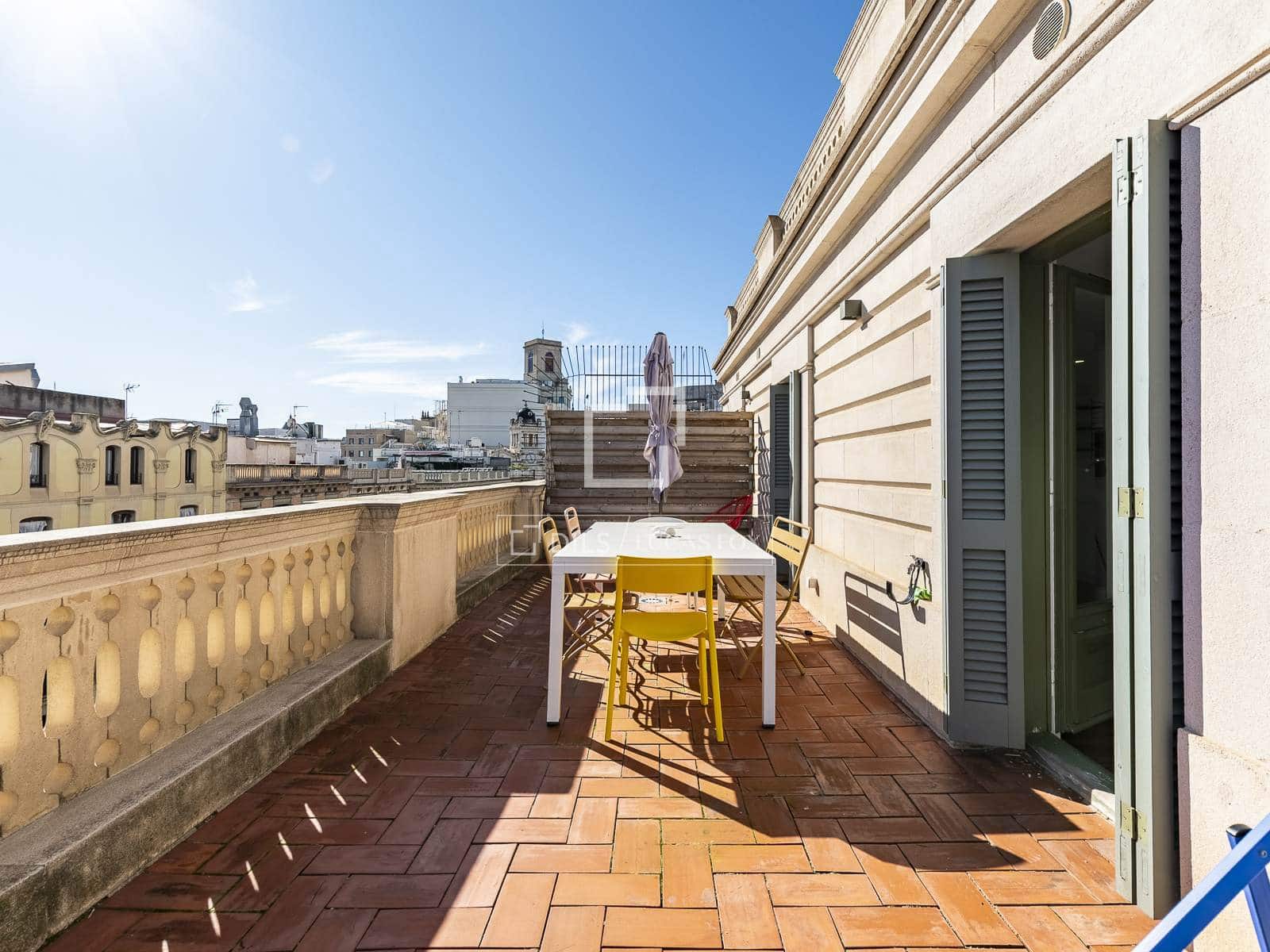 2 makuuhuone Huoneisto myytävänä paikassa Barcelona kaupunki - 990 000 € (Ref: 9570054)