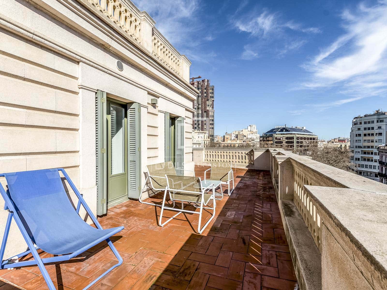 2 makuuhuone Huoneisto myytävänä paikassa Barcelona kaupunki - 990 000 € (Ref: 9570054)