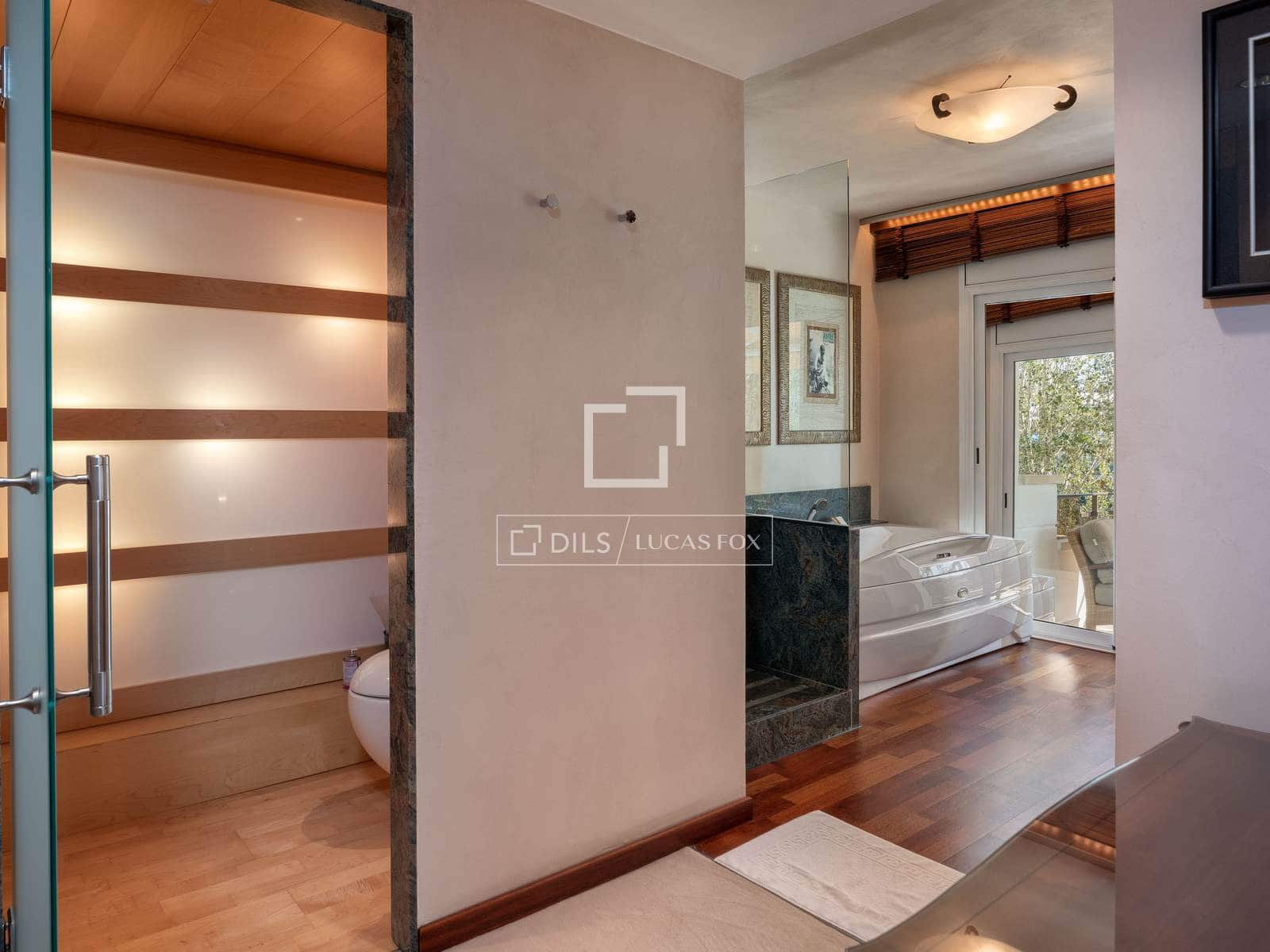 2 Zimmer Apartment zu verkaufen in Lloret de Mar mit Pool Garage - 300.000 € (Ref: 9570055)