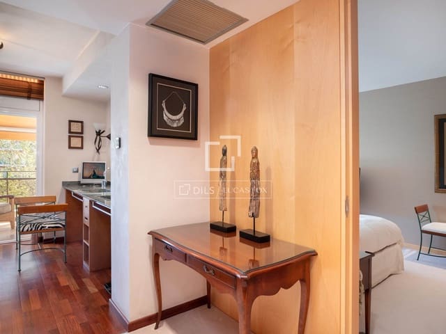 2 soverom Leilighet til salgs i Lloret de Mar med svømmebasseng garasje - € 300 000 (Ref: 9570055)