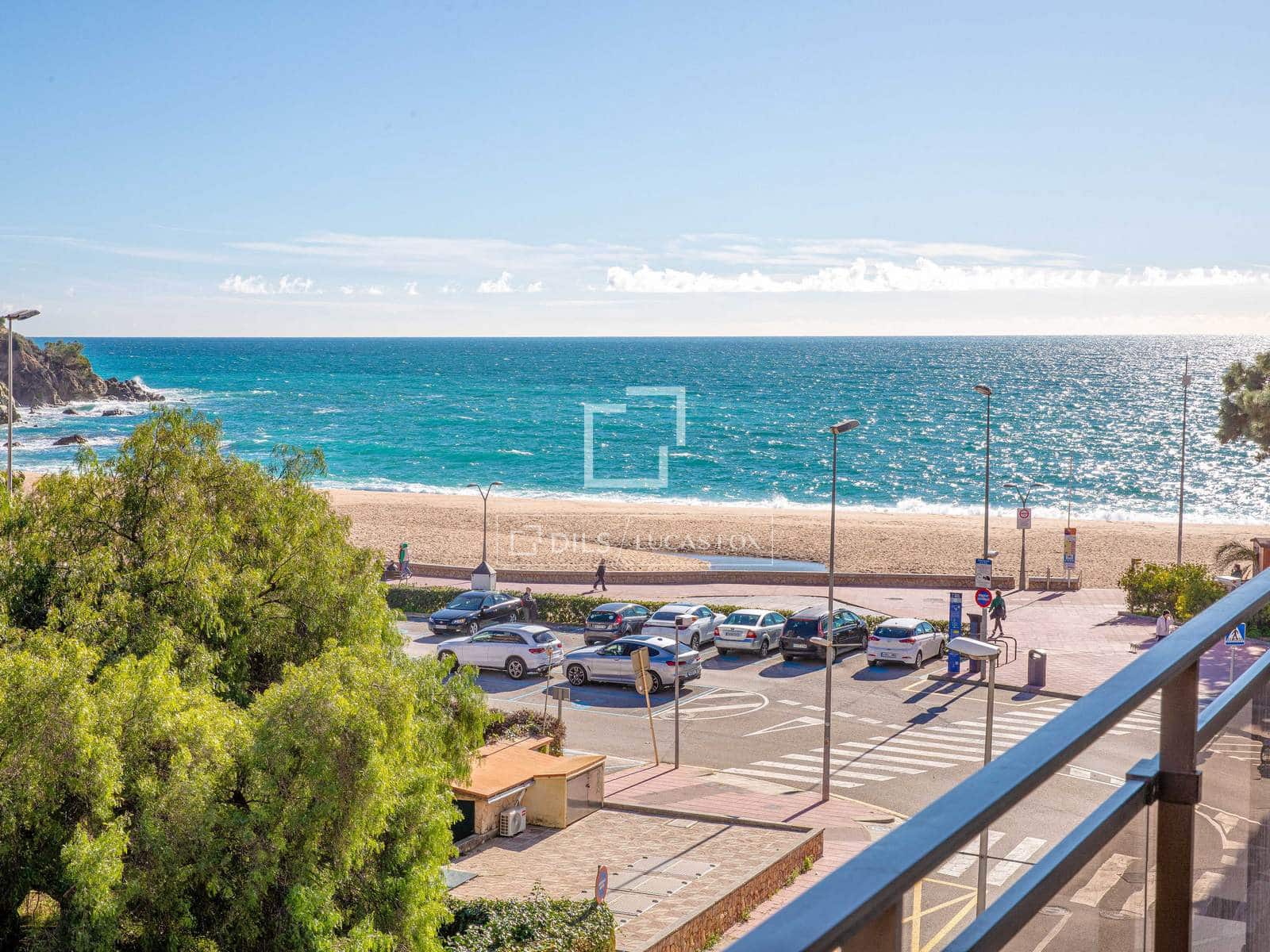 2 Zimmer Apartment zu verkaufen in Lloret de Mar mit Pool Garage - 300.000 € (Ref: 9570055)