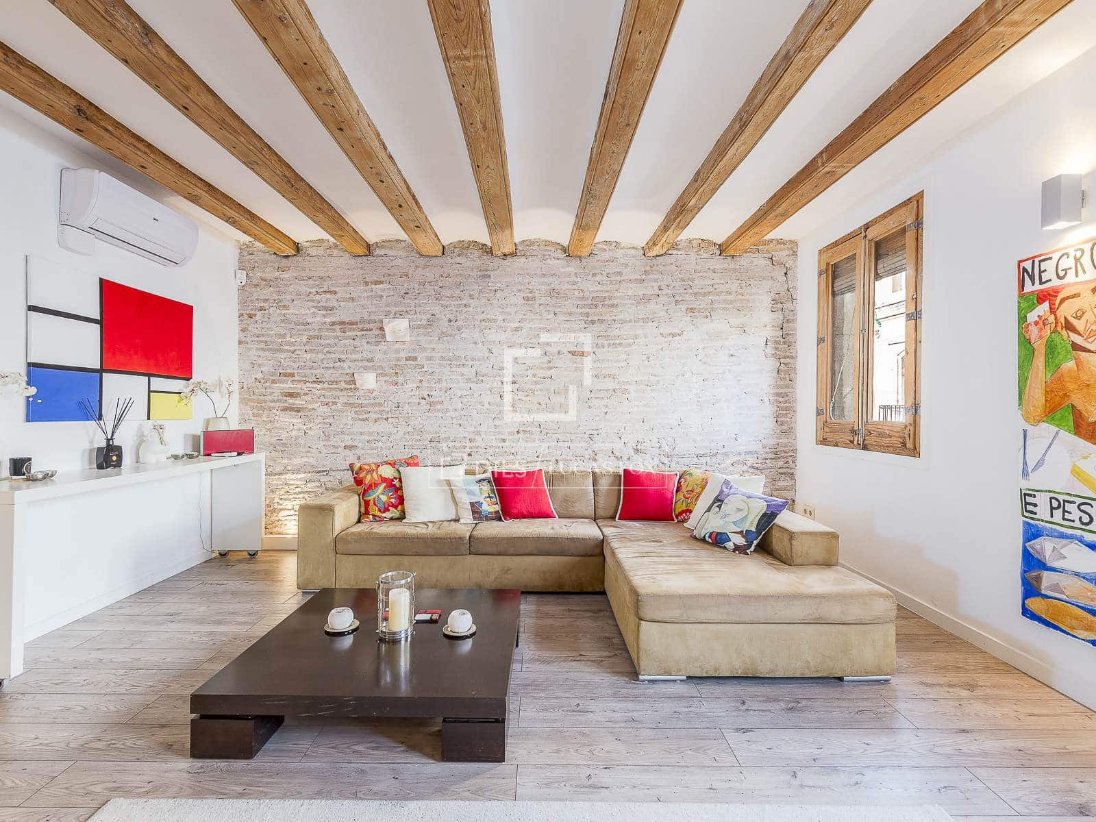 2 soveværelse Lejlighed til salg i Barcelona by - € 395.000 (Ref: 9570187)