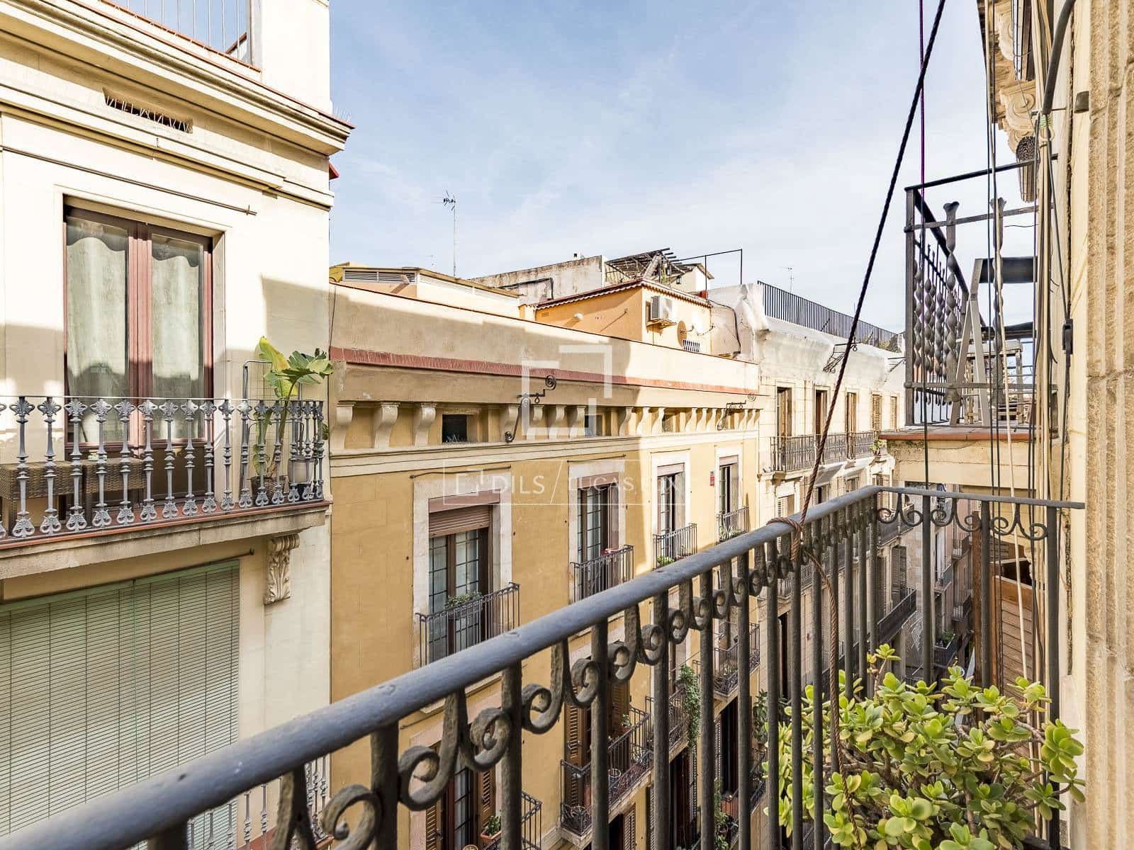 2 soveværelse Lejlighed til salg i Barcelona by - € 395.000 (Ref: 9570187)