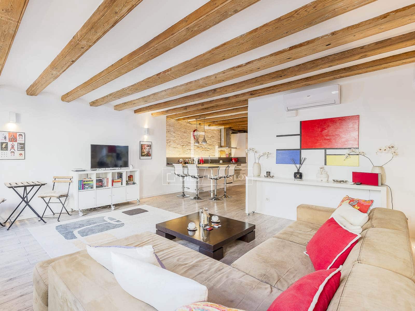 2 soveværelse Lejlighed til salg i Barcelona by - € 395.000 (Ref: 9570187)