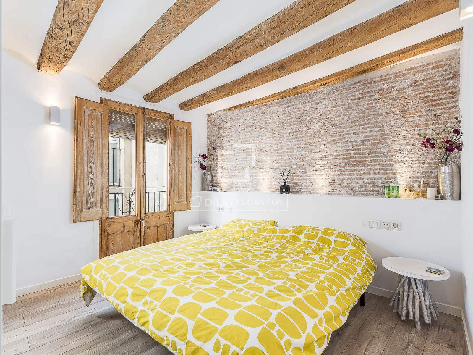 2 soveværelse Lejlighed til salg i Barcelona by - € 395.000 (Ref: 9570187)