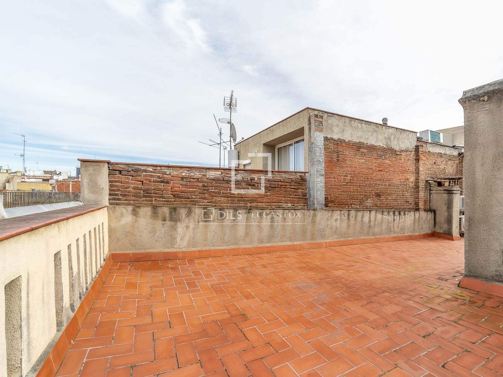 2 soveværelse Lejlighed til salg i Barcelona by - € 395.000 (Ref: 9570187)