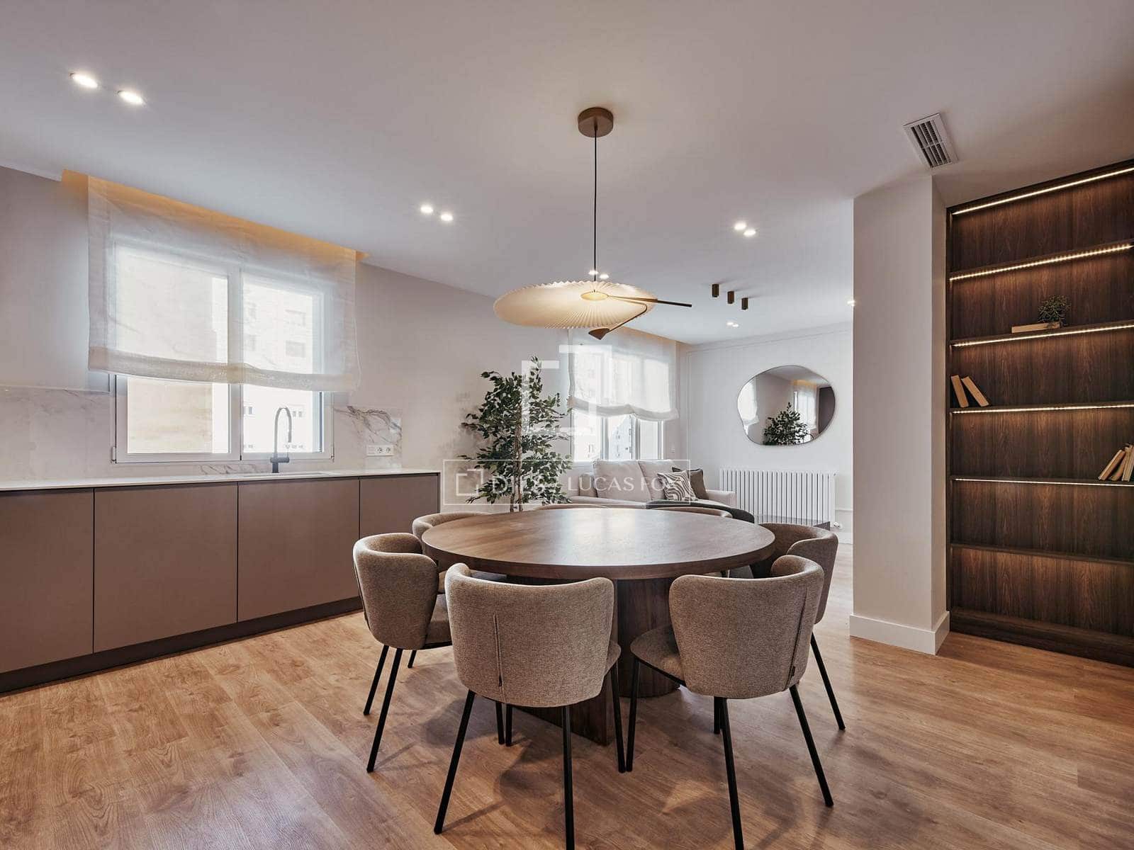 4 soveværelse Lejlighed til salg i Madrid by - € 1.379.000 (Ref: 9571575)