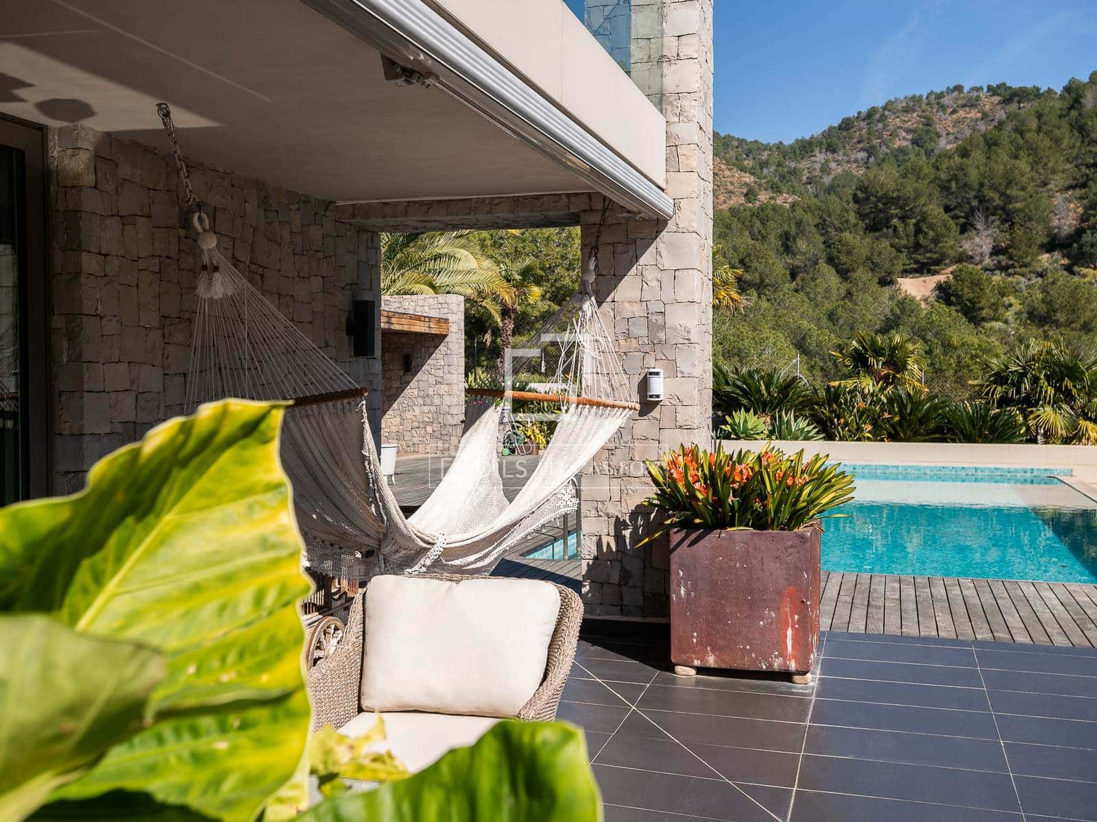 3 soveværelse Villa til salg i Sagunto / Sagunt med swimmingpool - € 2.300.000 (Ref: 9571576)