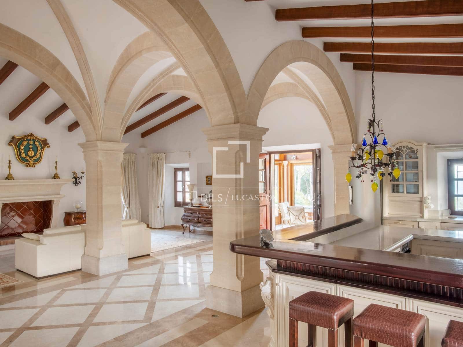 3 soverom Villa til salgs i Alcudia med svømmebasseng garasje - € 7 500 000 (Ref: 9571577)