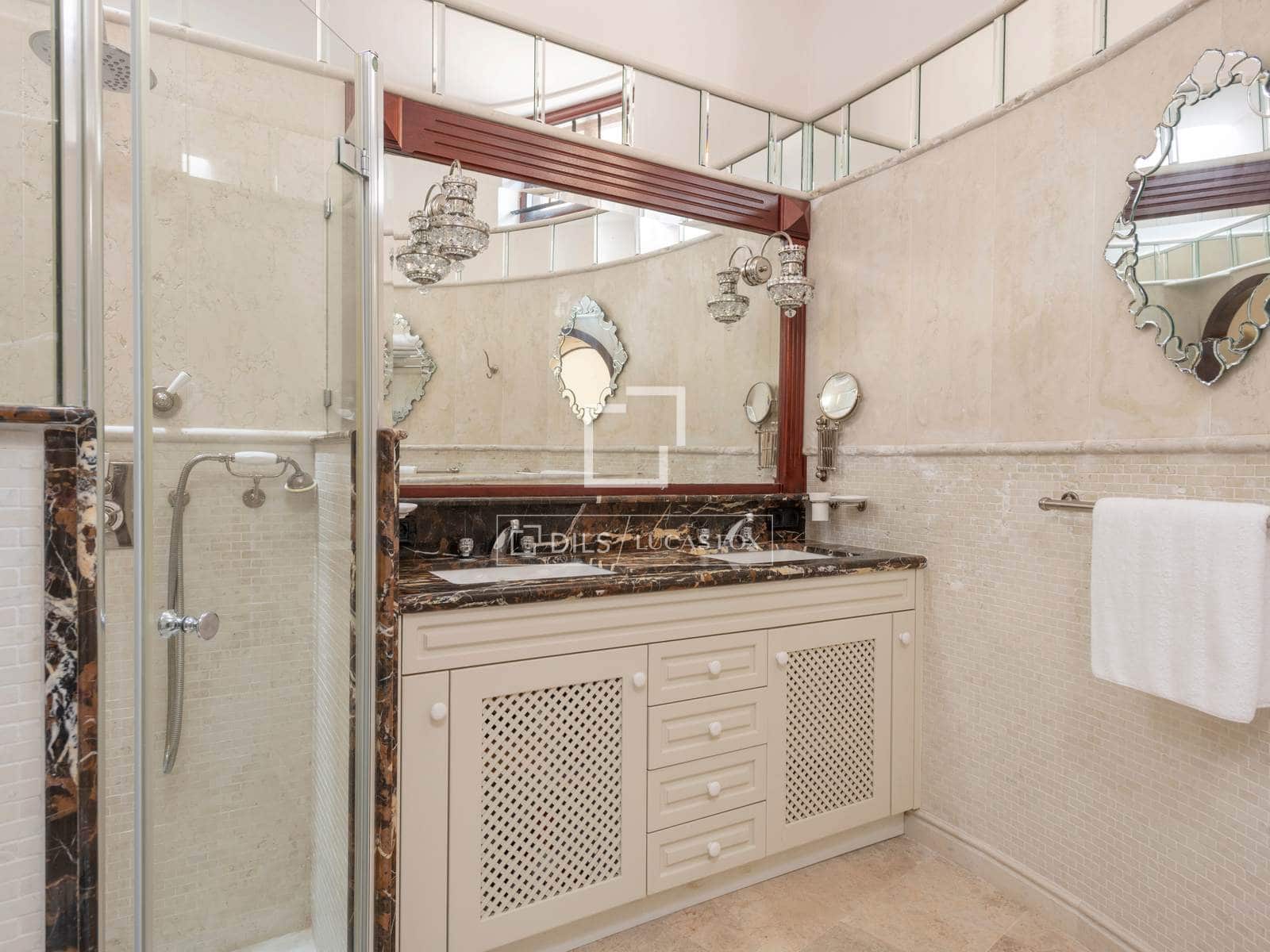 3 soverom Villa til salgs i Alcudia med svømmebasseng garasje - € 7 500 000 (Ref: 9571577)