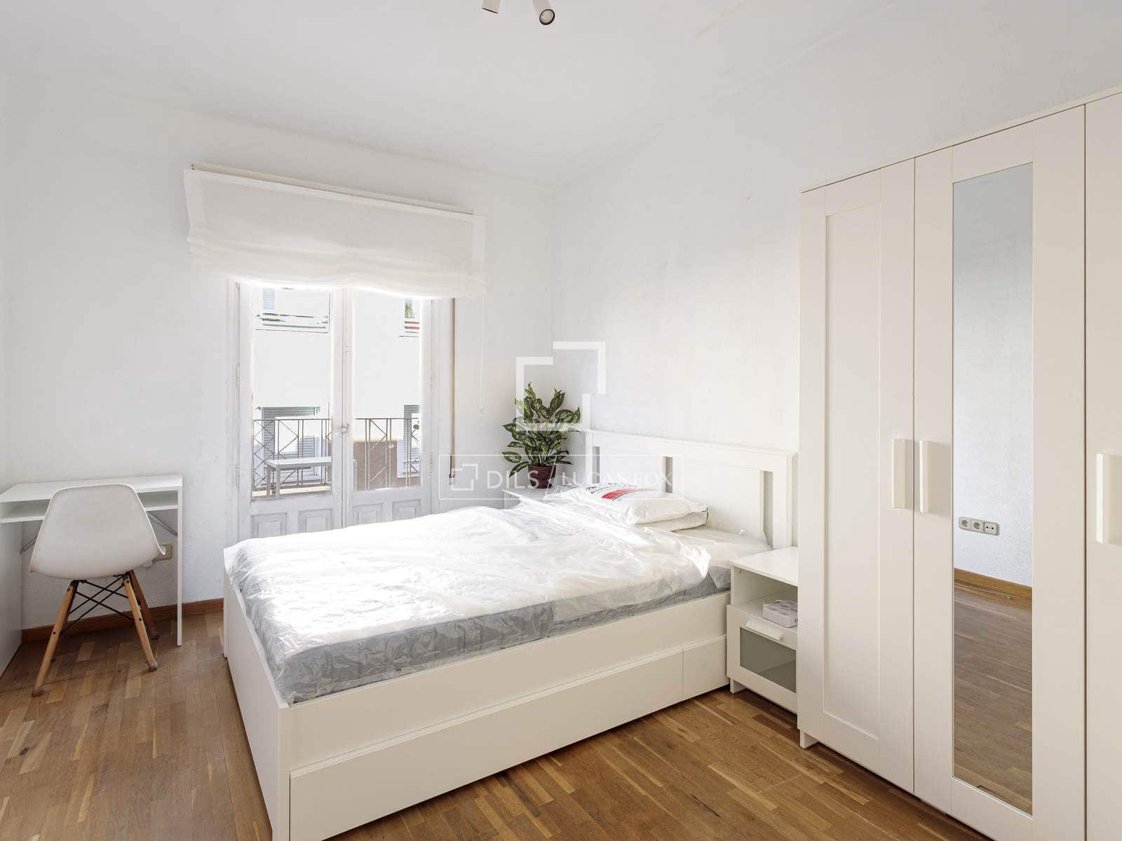 4 soveværelse Lejlighed til leje i Madrid by - € 2.700 (Ref: 9571907)