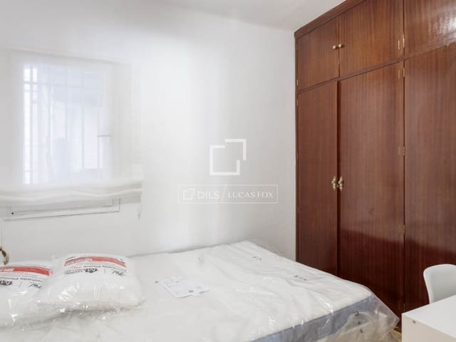 4 soveværelse Lejlighed til leje i Madrid by - € 2.700 (Ref: 9571907)