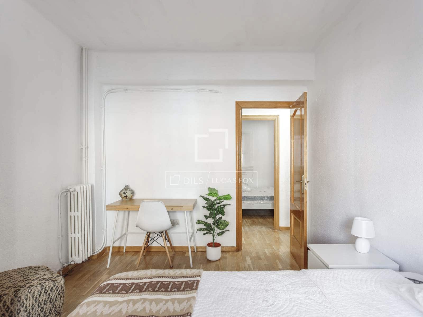 4 soveværelse Lejlighed til leje i Madrid by - € 2.700 (Ref: 9571907)