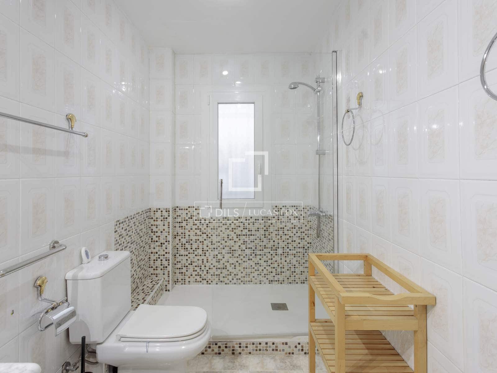 4 soveværelse Lejlighed til leje i Madrid by - € 2.700 (Ref: 9571907)