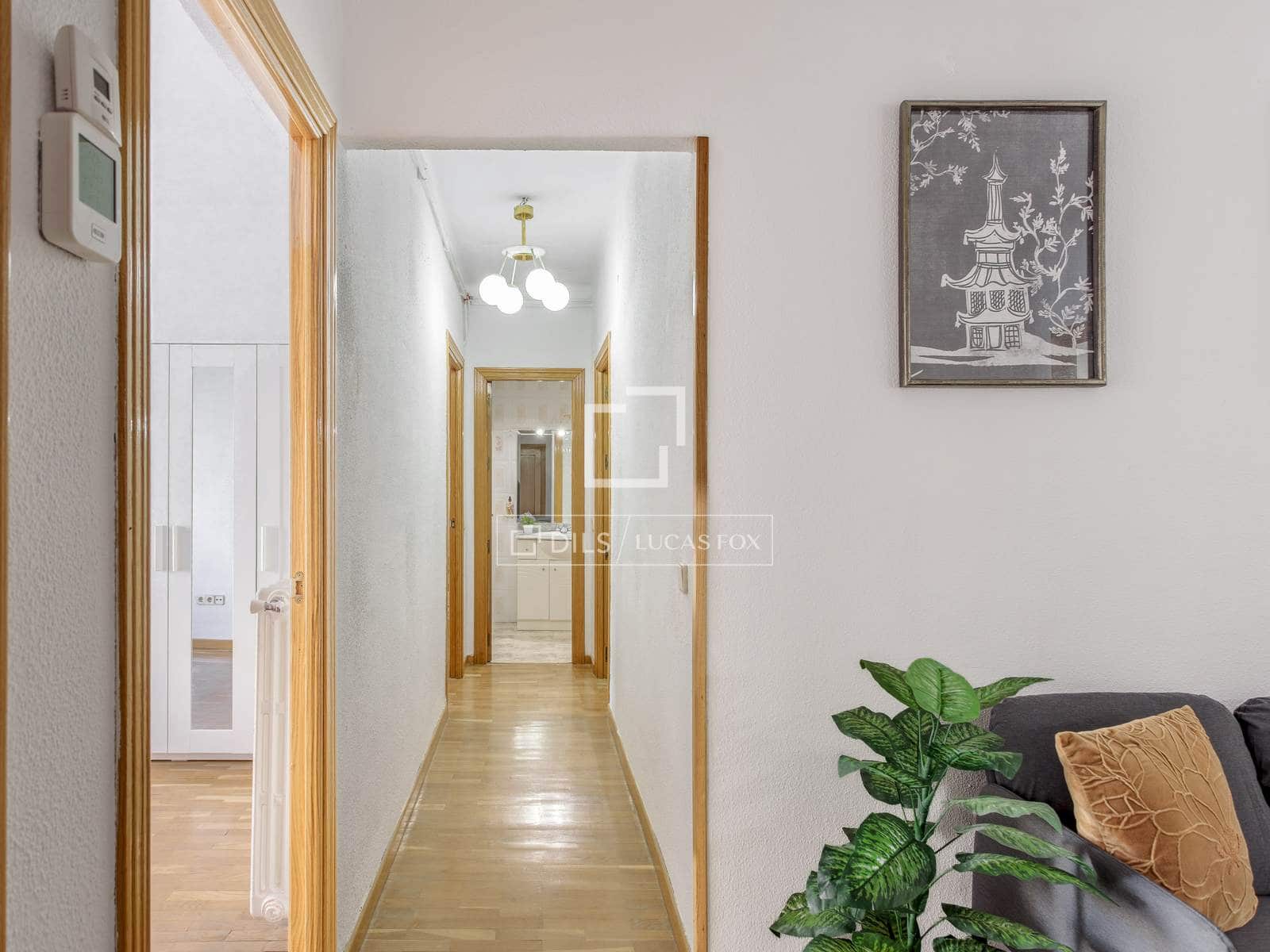 4 soveværelse Lejlighed til leje i Madrid by - € 2.700 (Ref: 9571907)