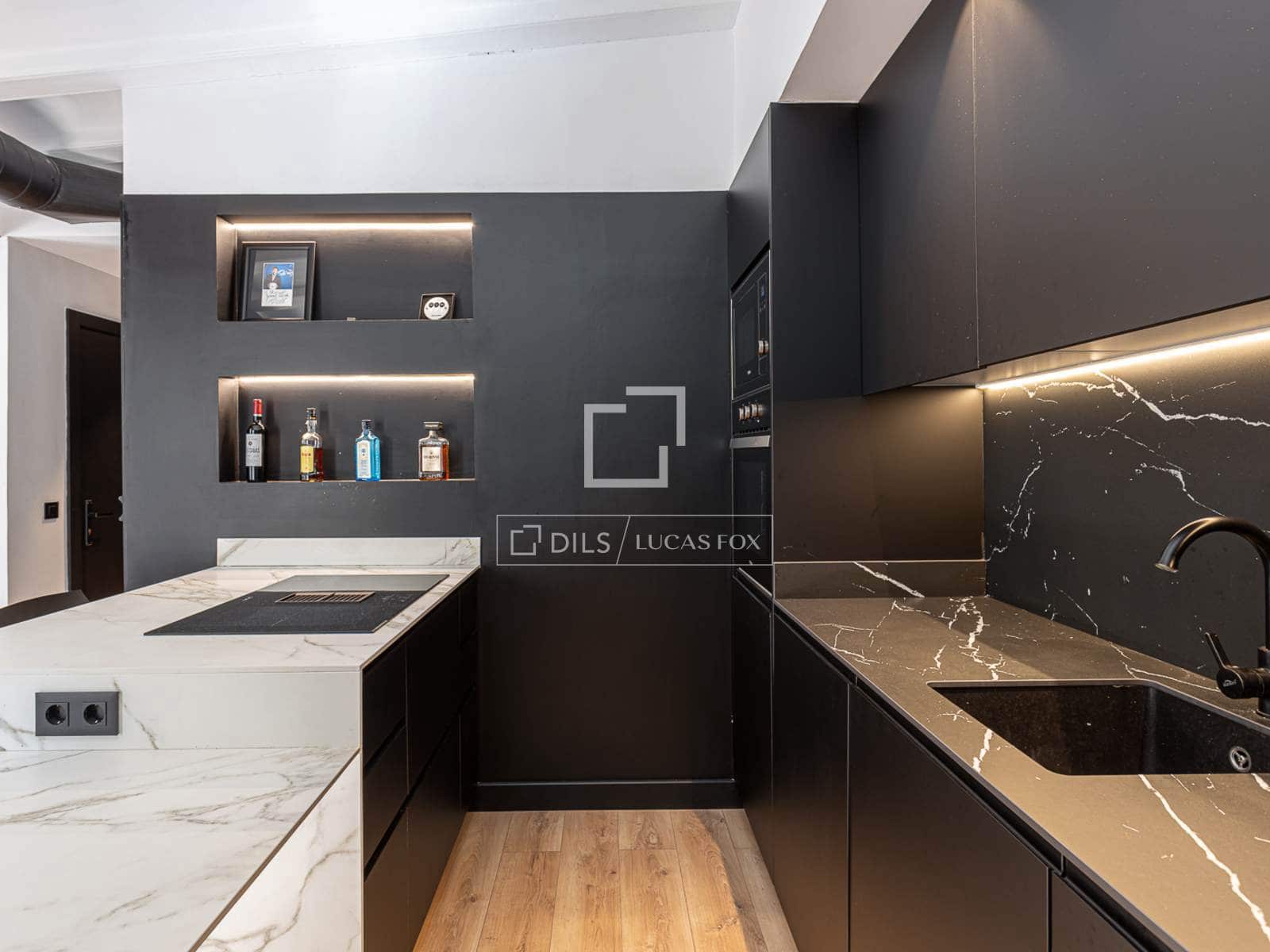 2 slaapkamer Penthouse te koop in Barcelona stad - € 795.000 (Ref: 9572099)