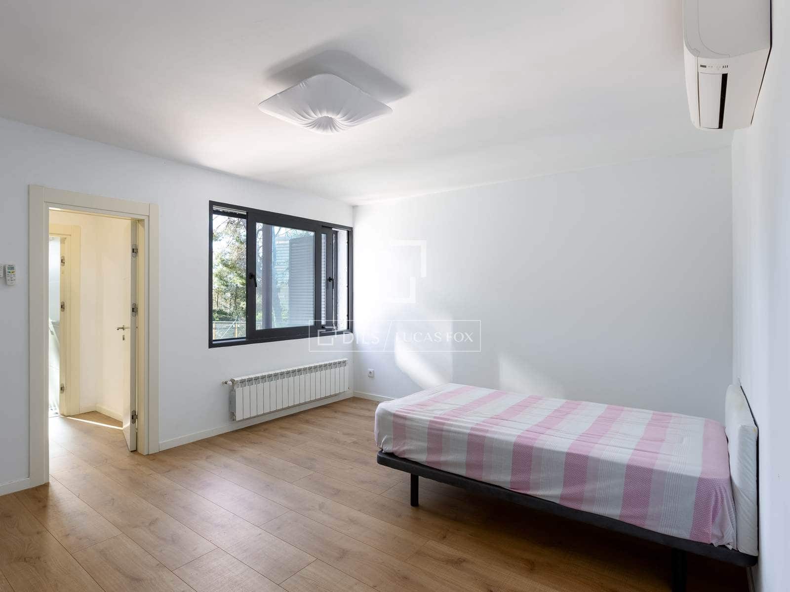 8 soverom Villa til salgs i Cabrera de Mar med svømmebasseng garasje - € 1 890 000 (Ref: 9572101)