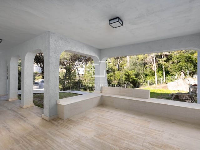 8 slaapkamer Villa te koop in Cabrera de Mar met zwembad garage - € 1.890.000 (Ref: 9572101)