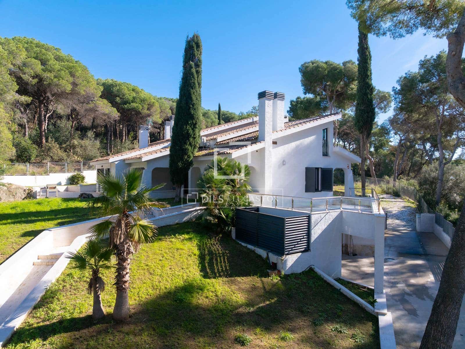 8 soverom Villa til salgs i Cabrera de Mar med svømmebasseng garasje - € 1 890 000 (Ref: 9572101)