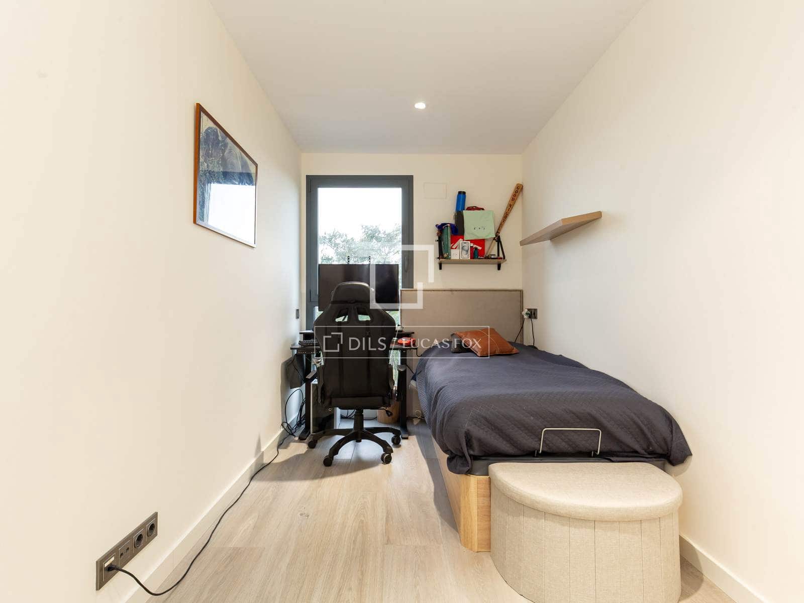 4 Zimmer Apartment zu vermieten in Esplugues de Llobregat mit Pool Garage - 5.000 € (Ref: 9572102)