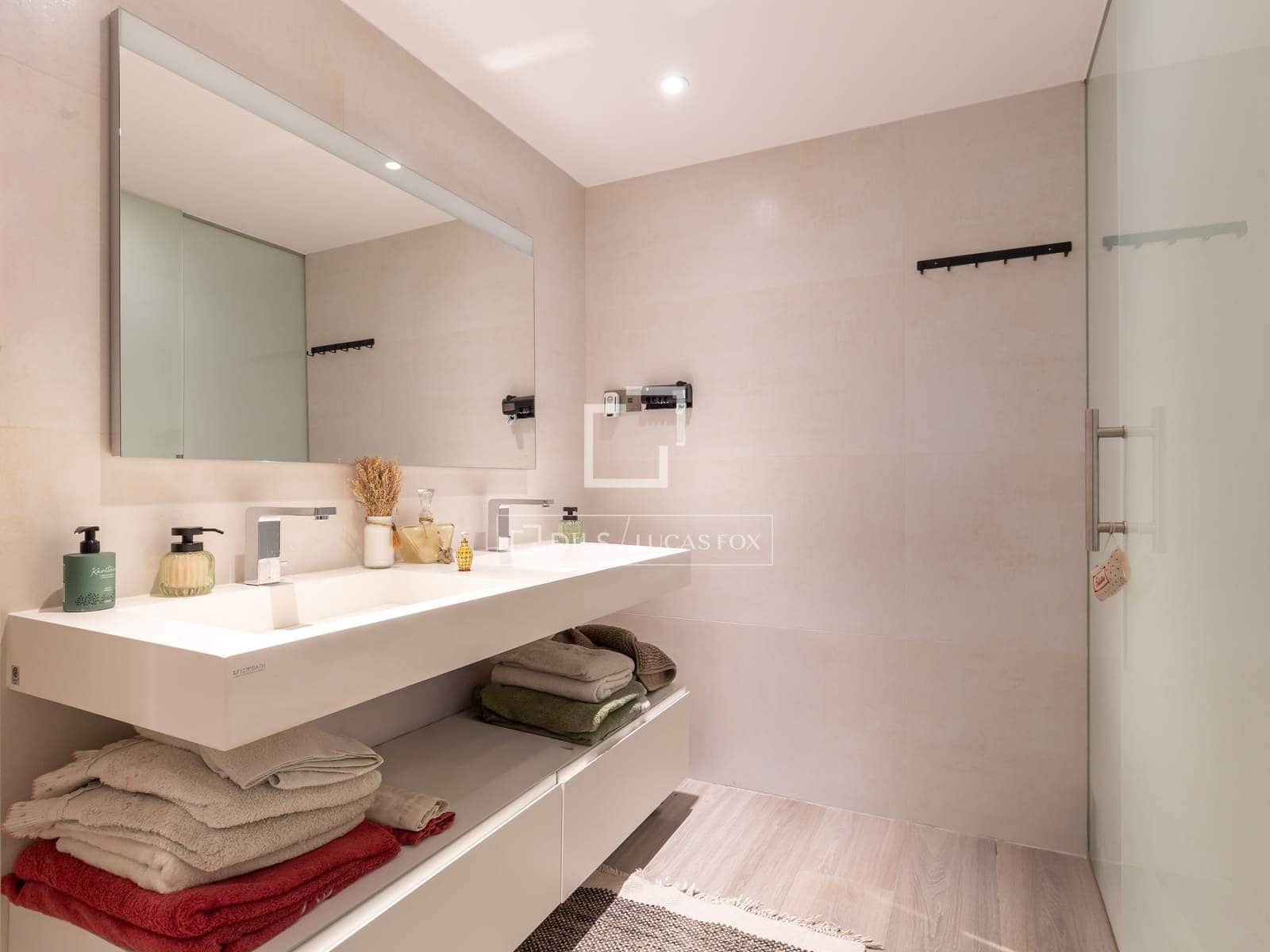 4 Zimmer Apartment zu vermieten in Esplugues de Llobregat mit Pool Garage - 5.000 € (Ref: 9572102)