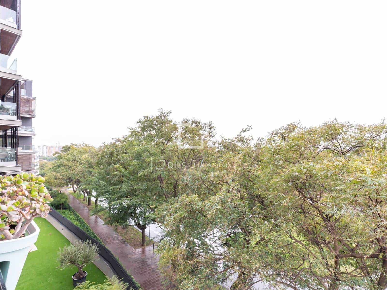 4 Zimmer Apartment zu vermieten in Esplugues de Llobregat mit Pool Garage - 5.000 € (Ref: 9572102)