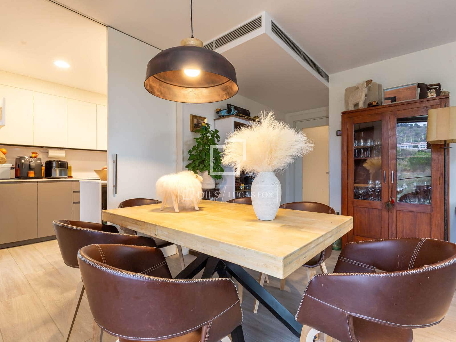 4 Zimmer Apartment zu vermieten in Esplugues de Llobregat mit Pool Garage - 5.000 € (Ref: 9572102)