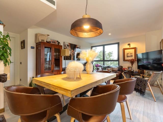 4 Zimmer Apartment zu vermieten in Esplugues de Llobregat mit Pool Garage - 5.000 € (Ref: 9572102)