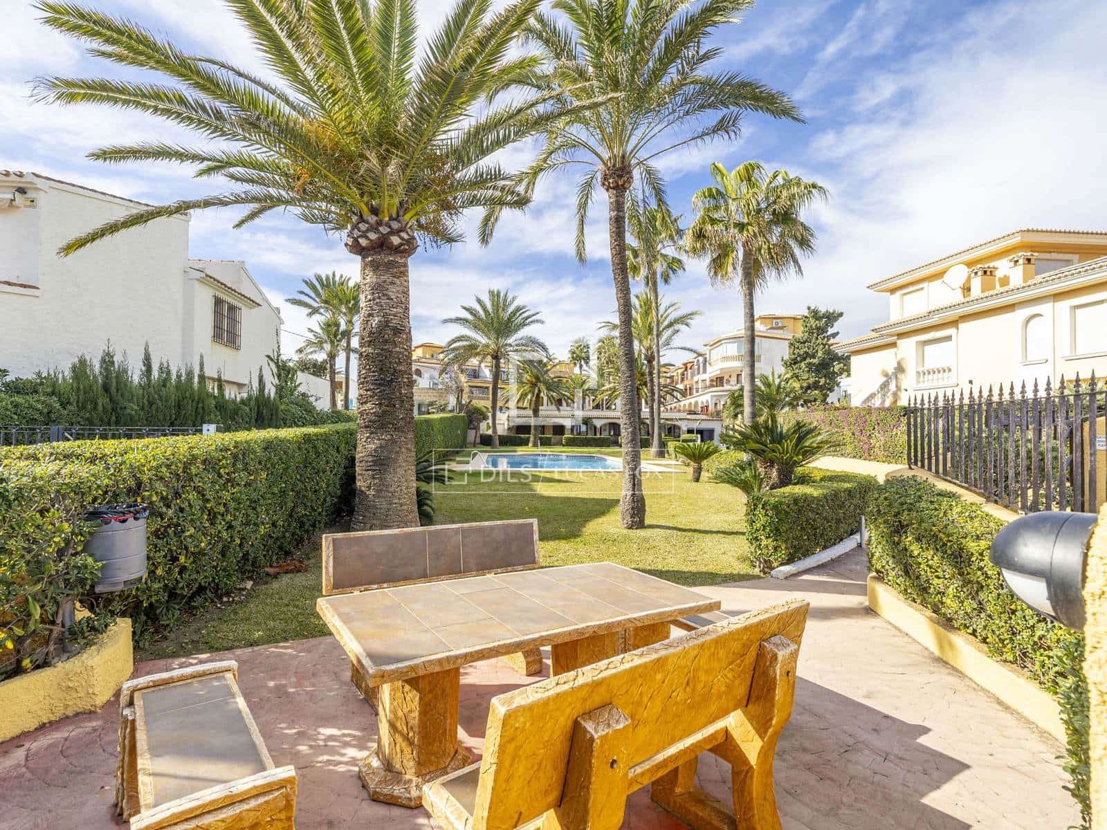 Apartamento de 2 habitaciones en Javea / Xàbia en venta con piscina garaje - 595.000 € (Ref: 9572213)