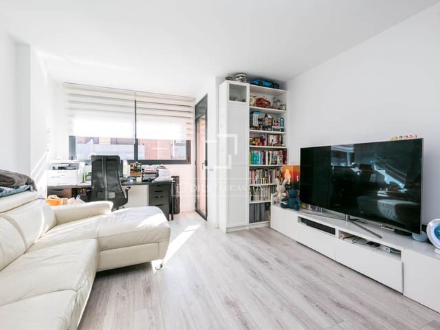 3 quarto Apartamento para venda em Castelldefels com piscina garagem - 570 000 € (Ref: 9572214)