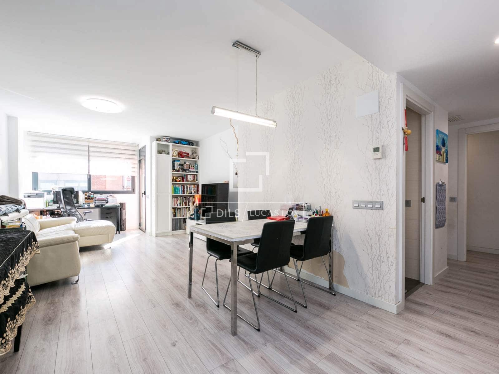 3 quarto Apartamento para venda em Castelldefels com piscina garagem - 570 000 € (Ref: 9572214)