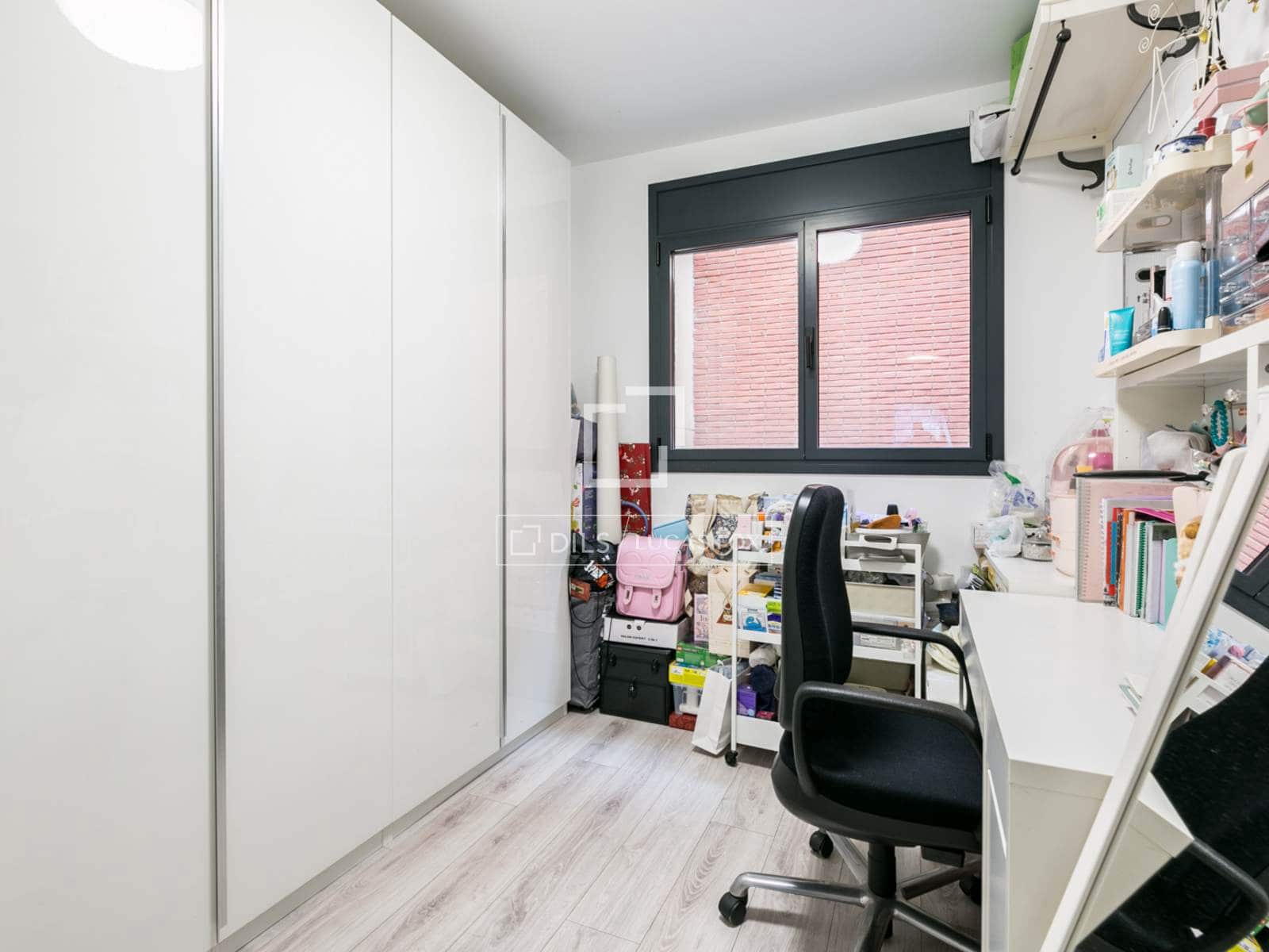 3 quarto Apartamento para venda em Castelldefels com piscina garagem - 570 000 € (Ref: 9572214)