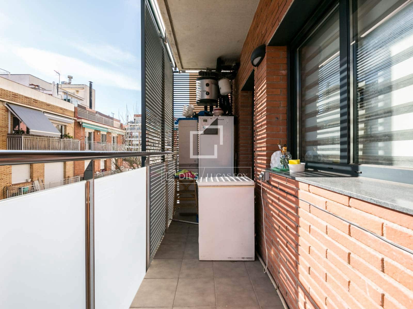 3 quarto Apartamento para venda em Castelldefels com piscina garagem - 570 000 € (Ref: 9572214)