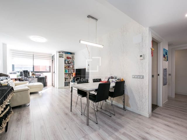 3 quarto Apartamento para venda em Castelldefels com piscina garagem - 570 000 € (Ref: 9572214)