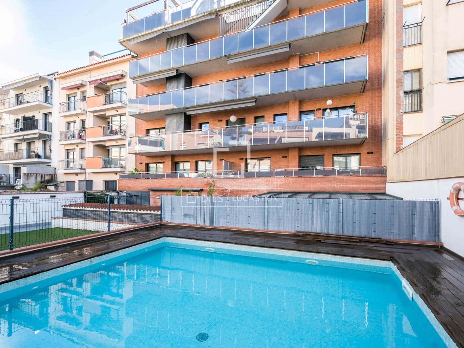3 quarto Apartamento para venda em Castelldefels com piscina garagem - 570 000 € (Ref: 9572214)