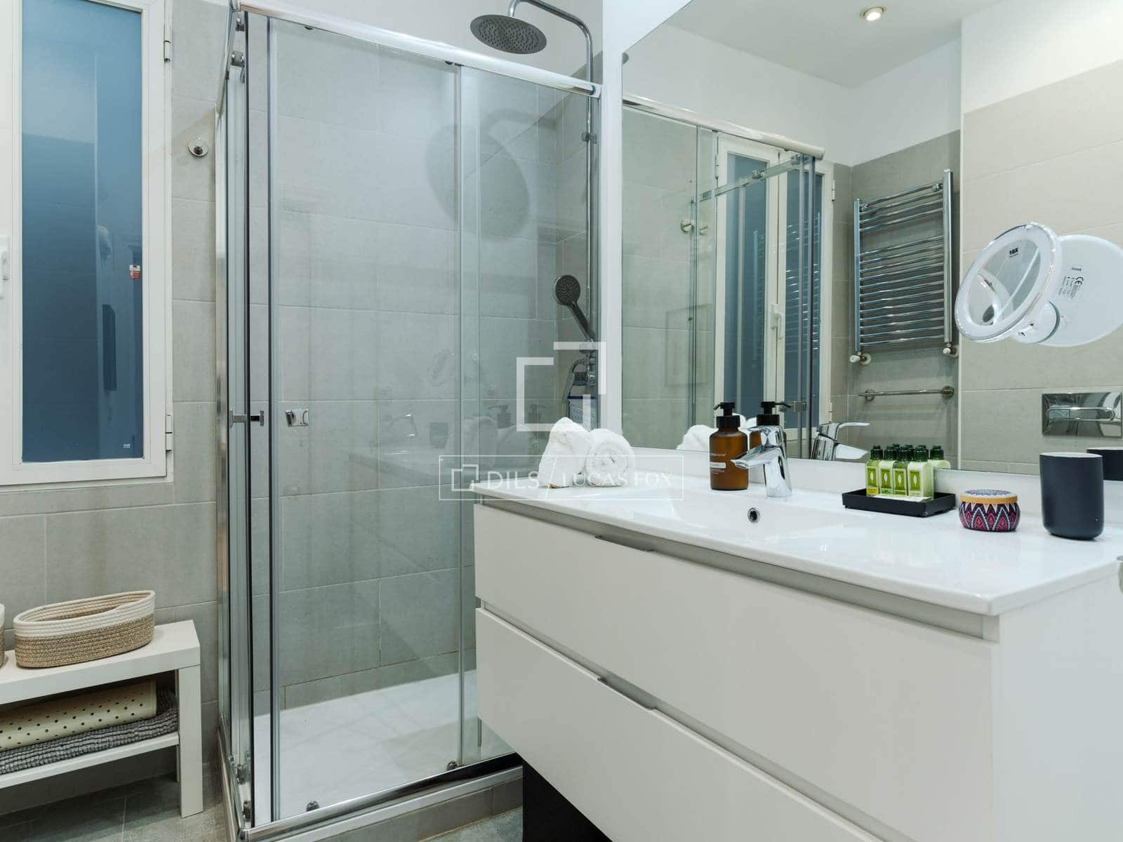 1 soveværelse Lejlighed til leje i Madrid by med garage - € 3.000 (Ref: 9572287)