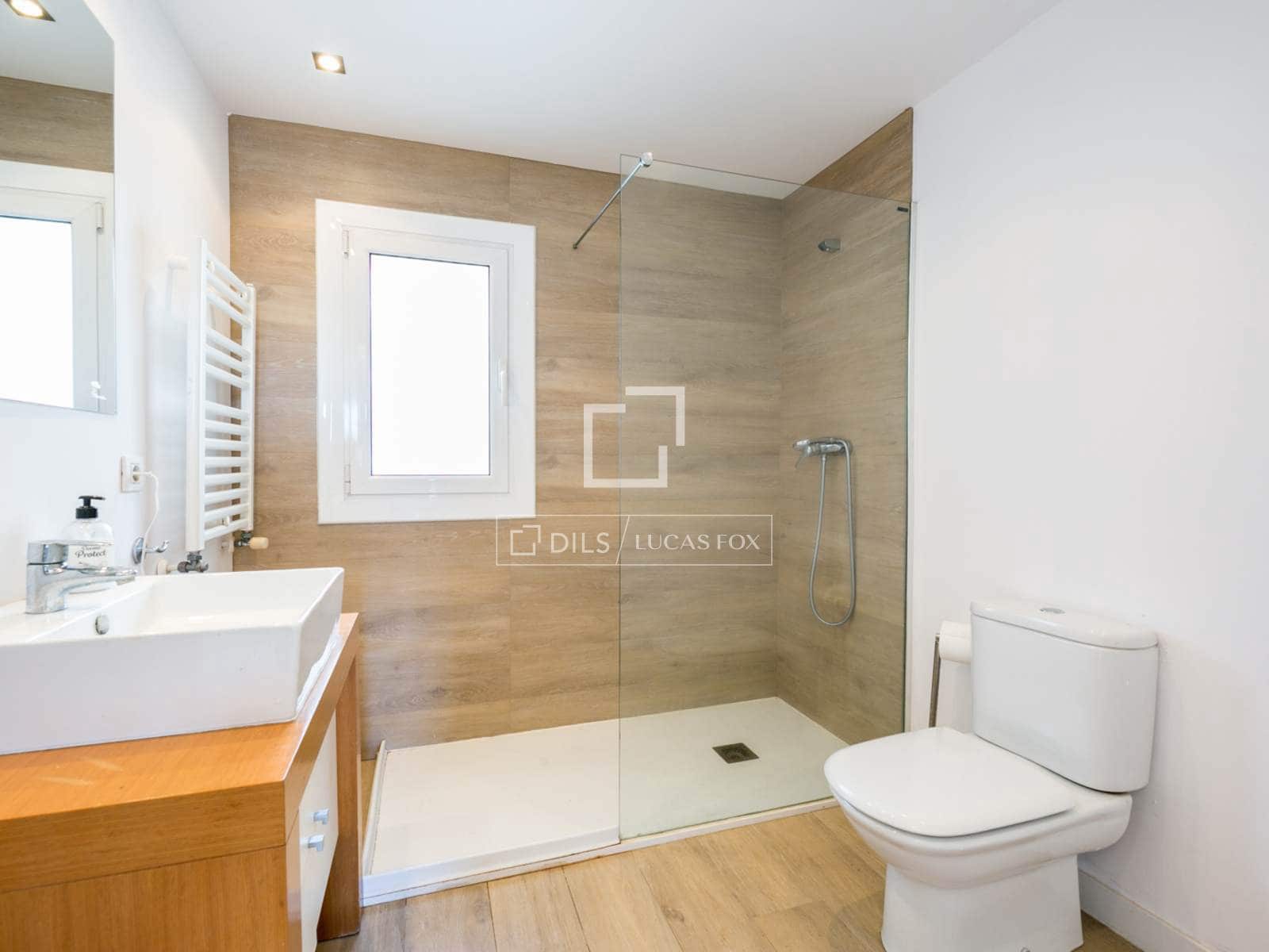 4 slaapkamer Villa te koop in Castelldefels met zwembad - € 1.400.000 (Ref: 9572289)