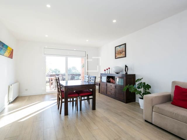 4 slaapkamer Villa te koop in Castelldefels met zwembad - € 1.400.000 (Ref: 9572289)