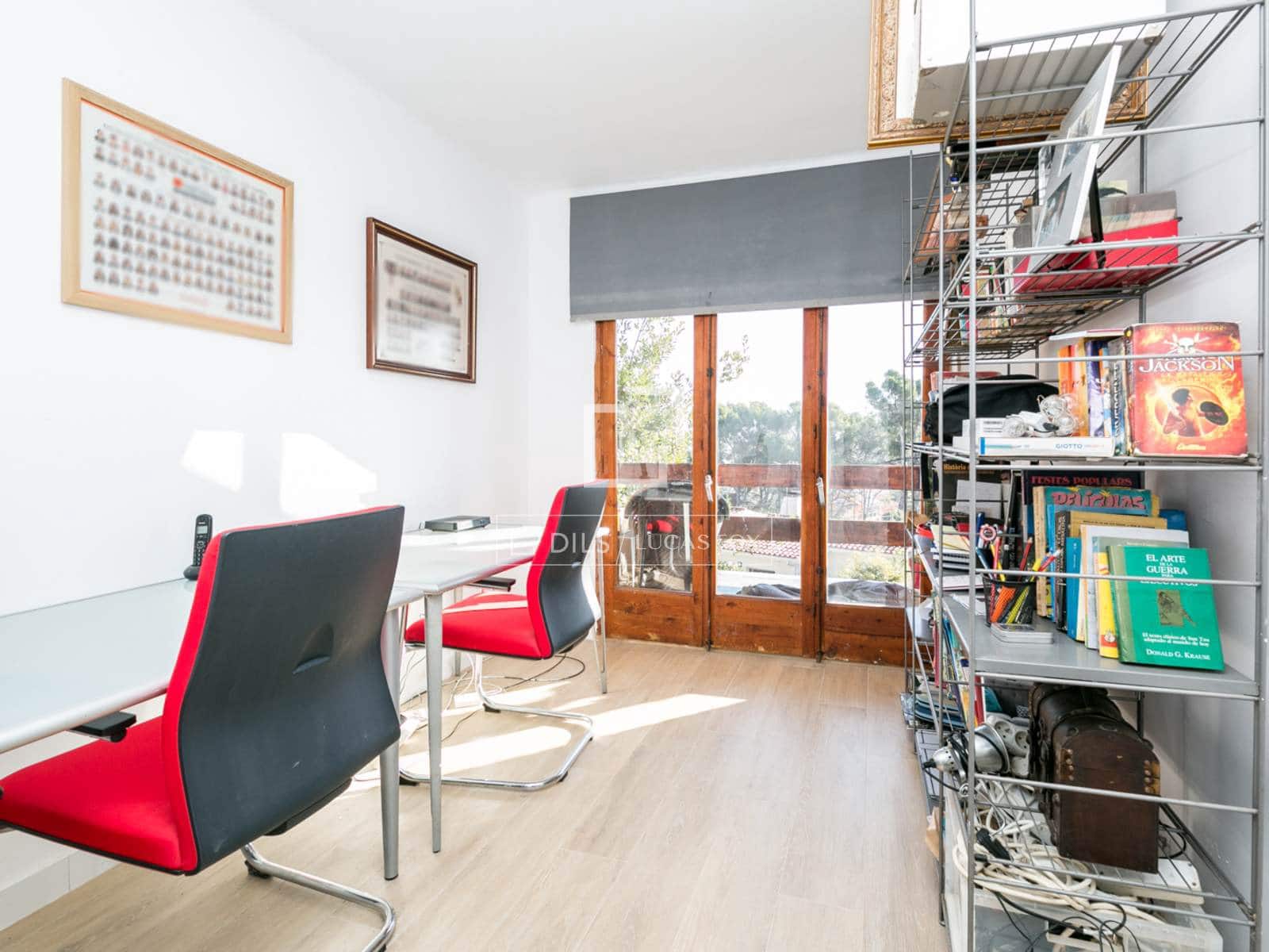 4 slaapkamer Villa te koop in Castelldefels met zwembad - € 1.400.000 (Ref: 9572289)