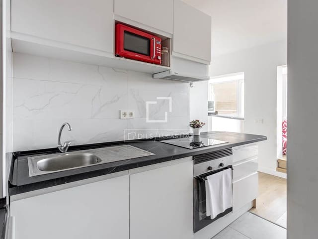 2 soveværelse Penthouse til salg i Jerónimos, Madrid by - € 1.150.000 (Ref: 9572292)