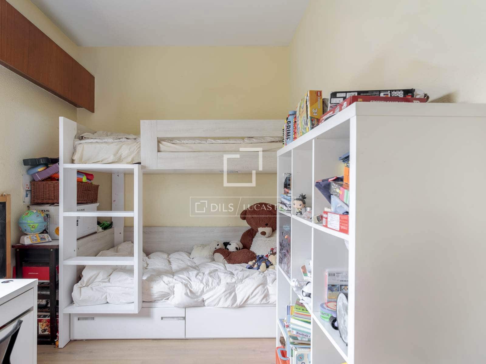 2 soveværelse Penthouse til salg i Madrid by - € 990.000 (Ref: 9572292)