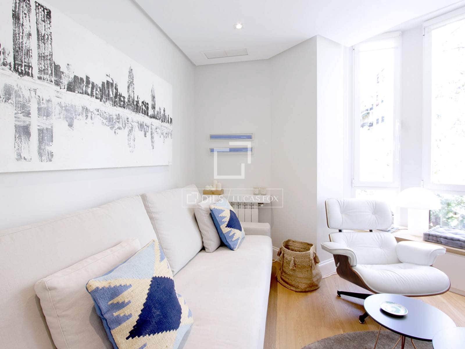 2 quarto Apartamento para arrendar em Madrid cidade - 5 600 € (Ref: 9572293)