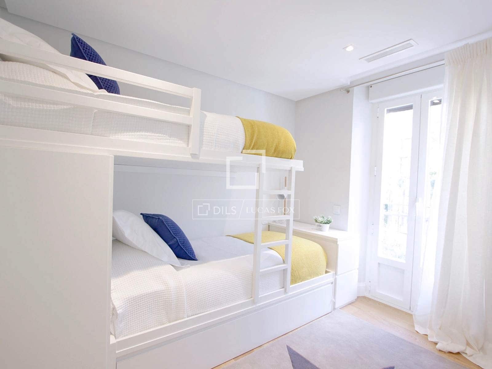 2 quarto Apartamento para arrendar em Madrid cidade - 5 600 € (Ref: 9572293)