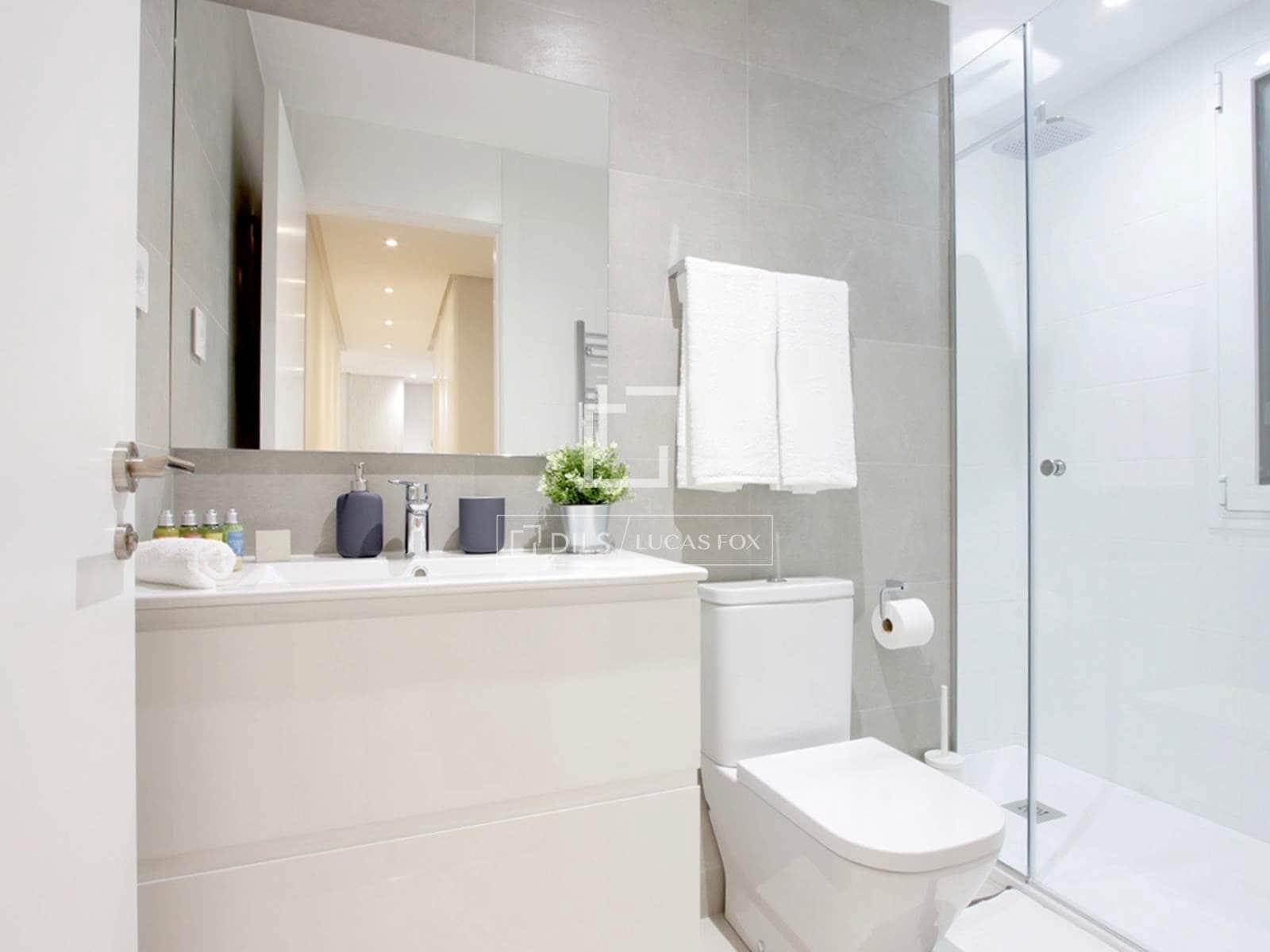 2 quarto Apartamento para arrendar em Madrid cidade - 5 600 € (Ref: 9572293)