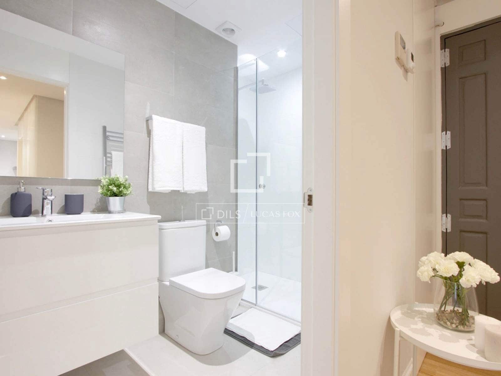 2 quarto Apartamento para arrendar em Madrid cidade - 5 600 € (Ref: 9572293)