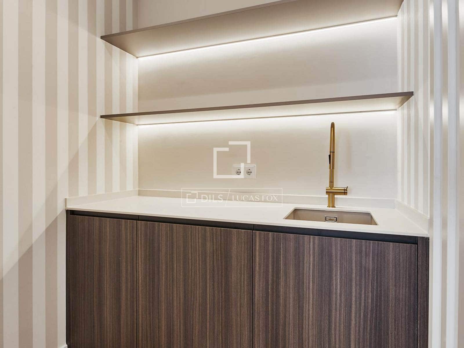 3 makuuhuone Huoneisto myytävänä paikassa Madrid kaupunki - 2 409 000 € (Ref: 9572294)