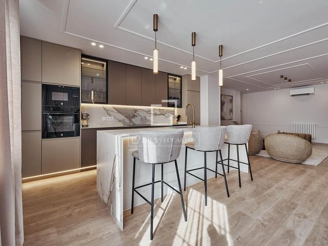 3 makuuhuone Huoneisto myytävänä paikassa Castellana, Madrid kaupunki - 2 409 000 € (Ref: 9572294)