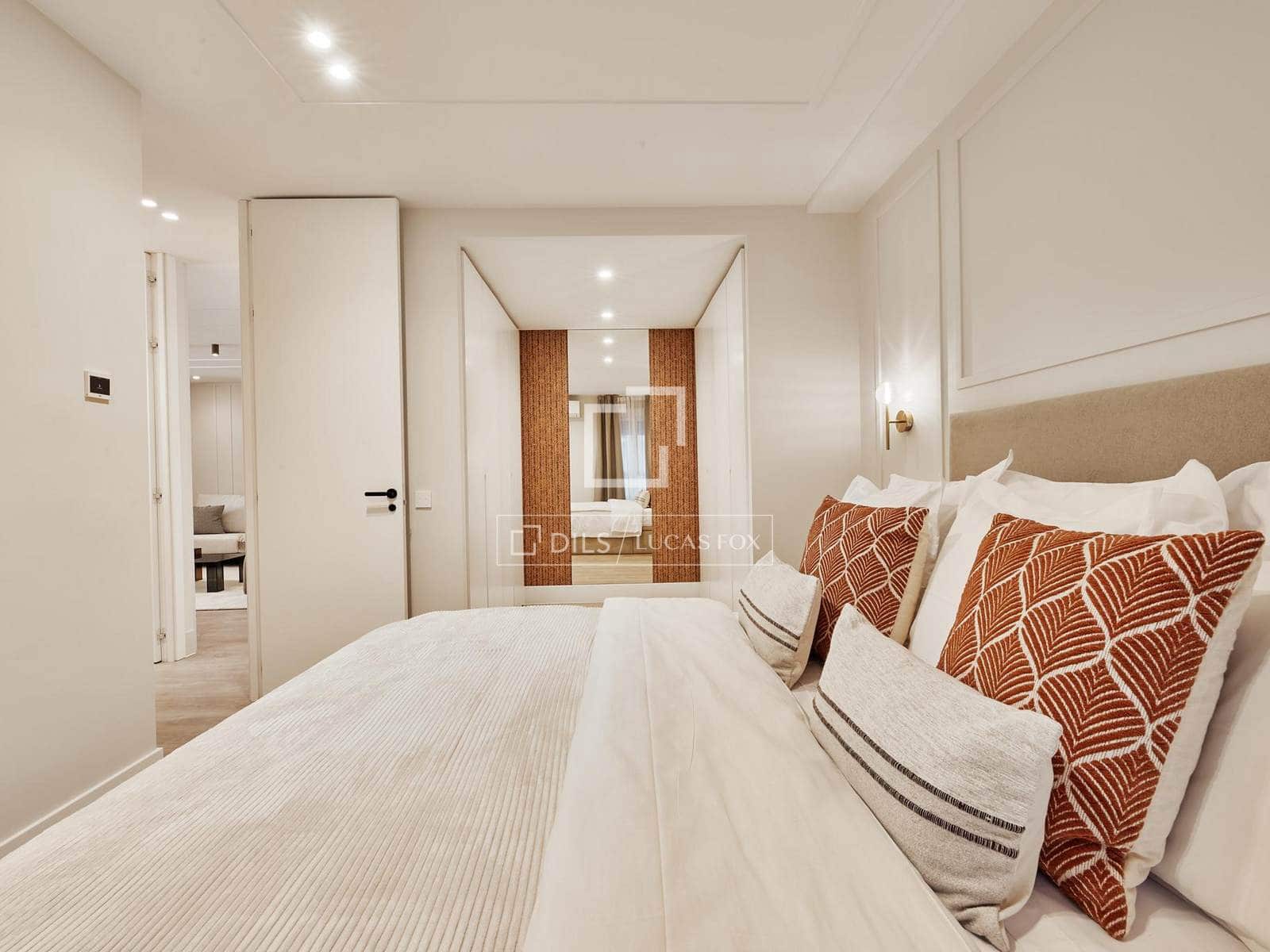 3 makuuhuone Huoneisto myytävänä paikassa Madrid kaupunki - 2 409 000 € (Ref: 9572294)