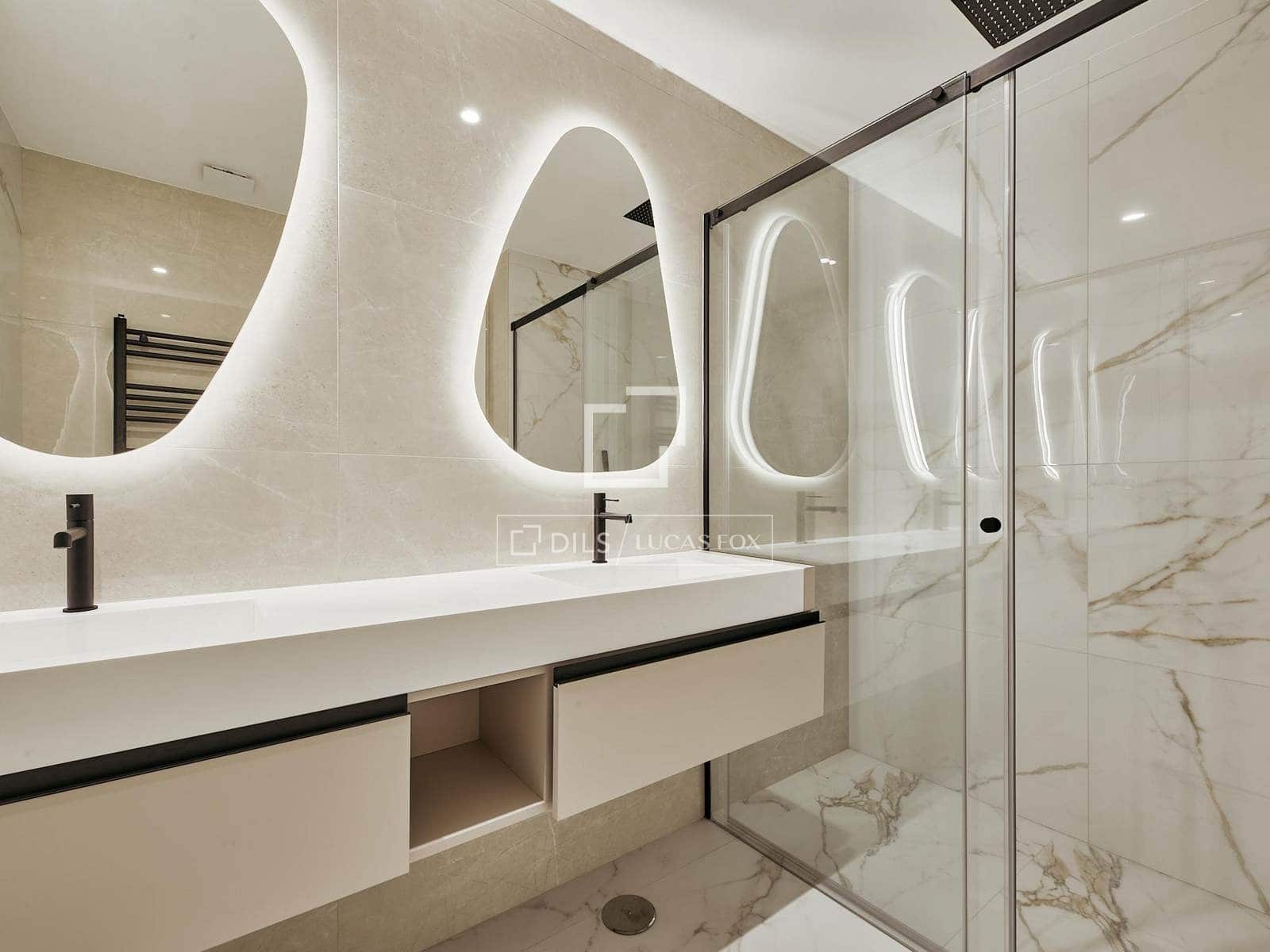 3 makuuhuone Huoneisto myytävänä paikassa Madrid kaupunki - 2 409 000 € (Ref: 9572294)